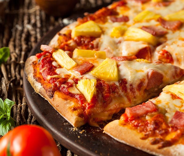 15-Minute Hawaiian Pizza