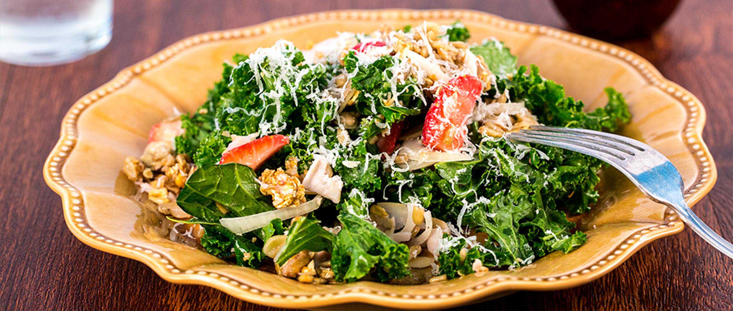 Strawberry Kale Salad with Turkey