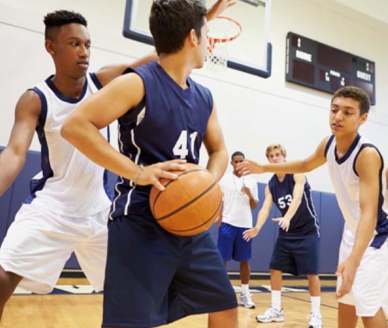 How to Keep Young Athletes Fed Before, During and After Games