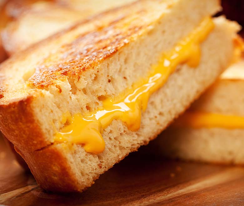 5 Tricks to Make the Creamiest, Crunchiest Grilled Cheese in Town